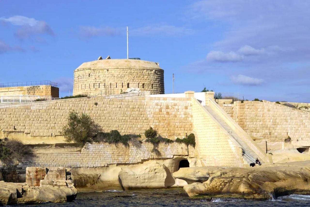 Brant Lodging Sliema Bagian luar foto