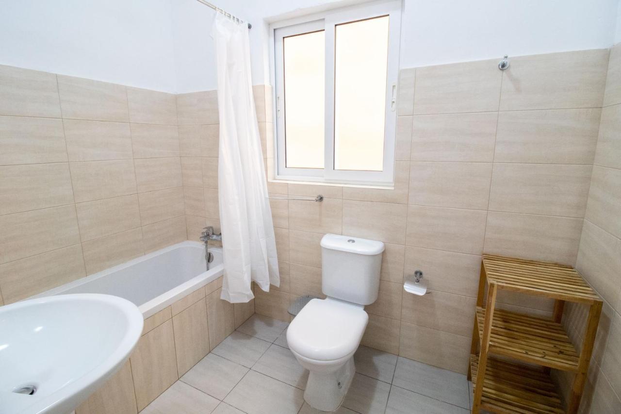 Brant Lodging Sliema Bagian luar foto