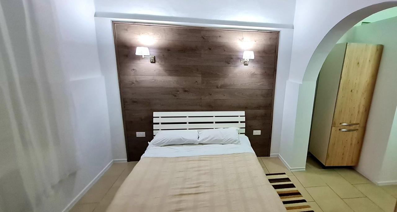 Brant Lodging Sliema Bagian luar foto