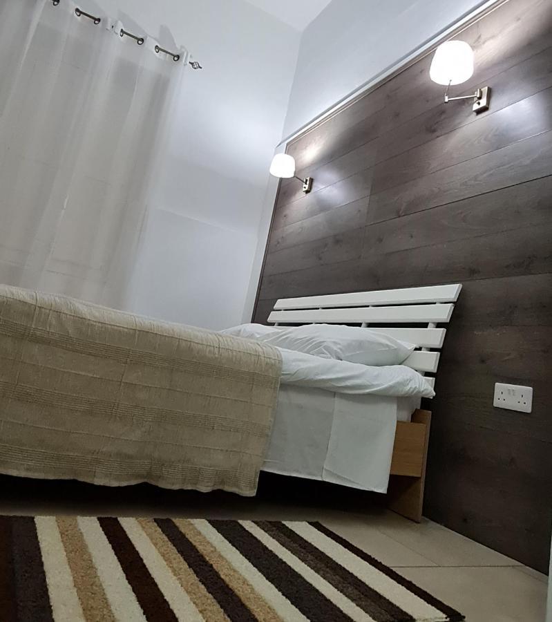 Brant Lodging Sliema Bagian luar foto