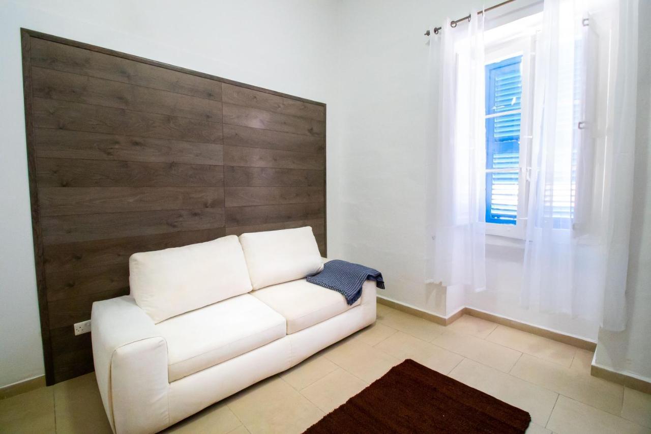 Brant Lodging Sliema Bagian luar foto